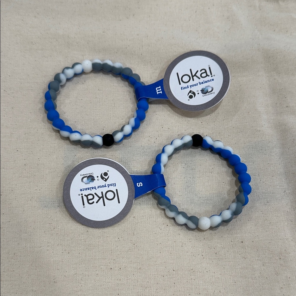 Lokai Kid’s Bracelet in Blue and Gray